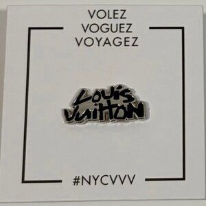 ❤️Limited Edition❤️ Louis Vuitton Collectors Pin